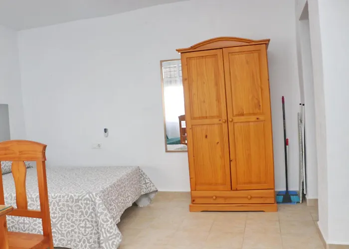 דירה Velarde Iv קוניל דה לה פרונטרה